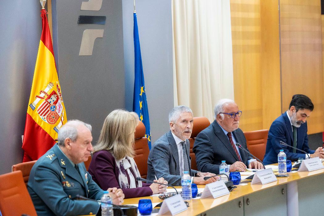 La DGT implantará un nuevo paquete de medidas para reducir los fallecidos y siniestralidad vial en las carreteras españolas